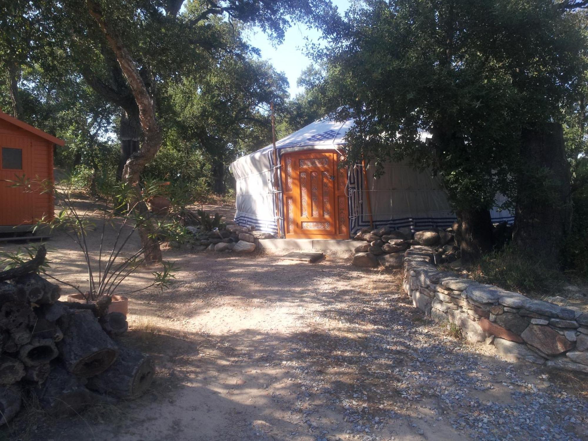 Au Soleil Mongol Bed & Breakfast Sorede Luaran gambar