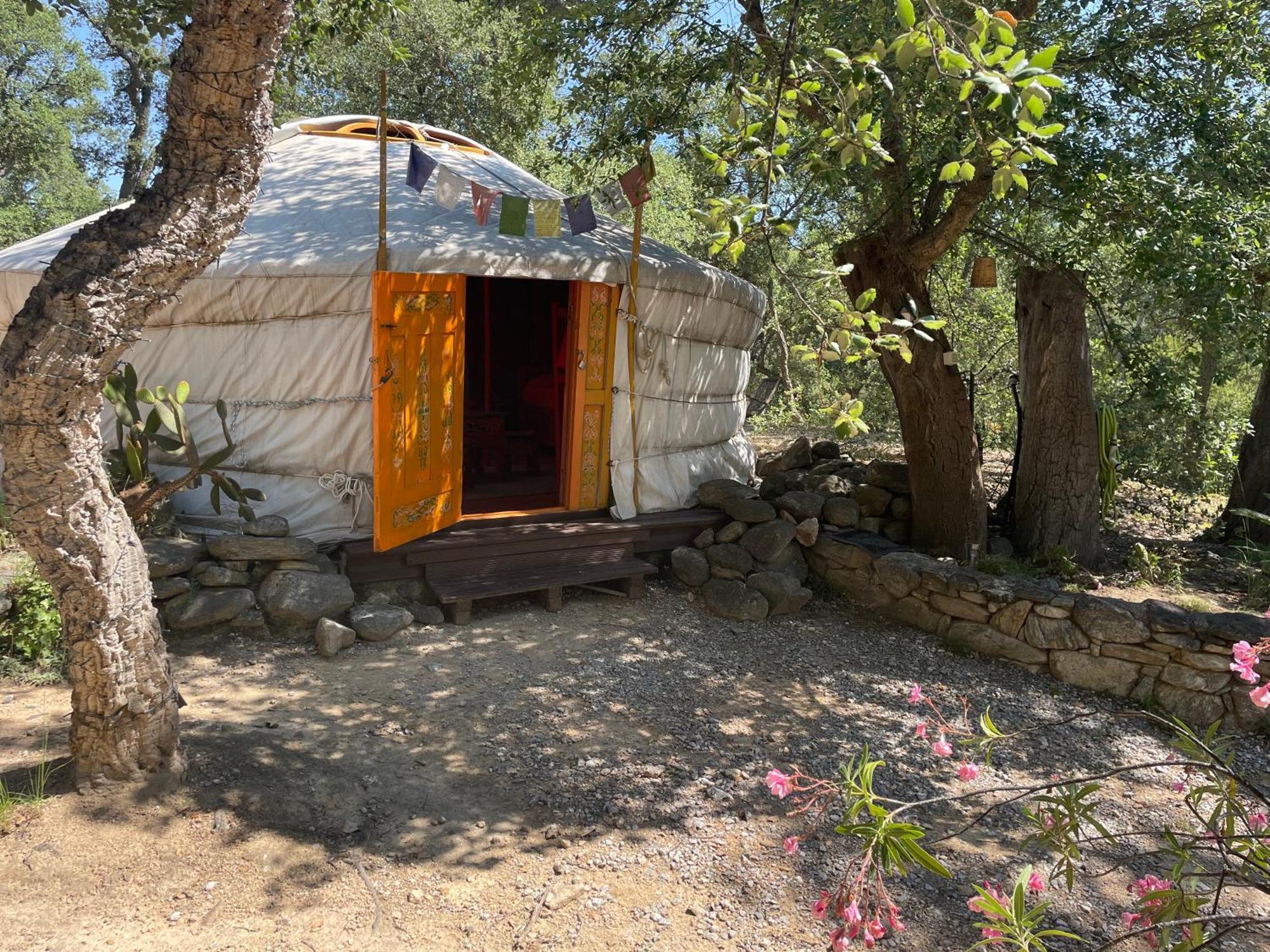 Au Soleil Mongol Bed & Breakfast Sorede Luaran gambar