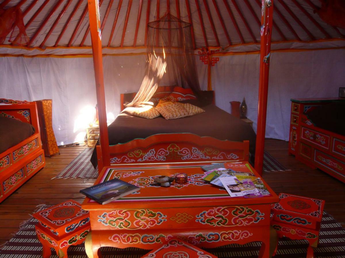 Au Soleil Mongol Bed & Breakfast Sorede Luaran gambar